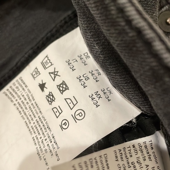 Hugo Boss 32x32 Black Jeans - Picture 4 of 10